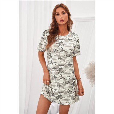 Camo Print T-kreklu kleita