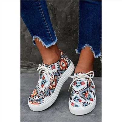 Daudzkrāsainas acteku raksta šņorējamas kedas